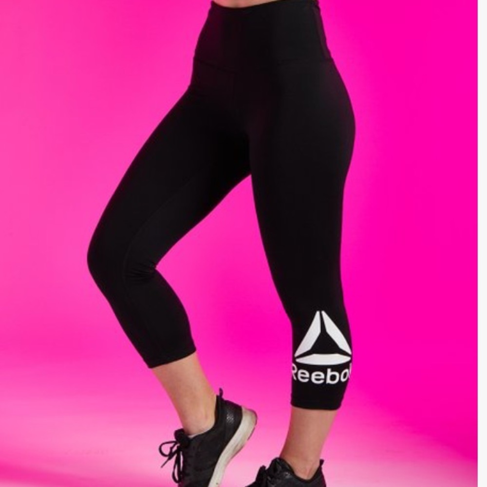 Reebok •Black Wanderlust Logo High-